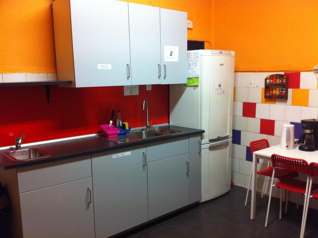 Hostel Hemingway Pamplona Ngoại thất bức ảnh