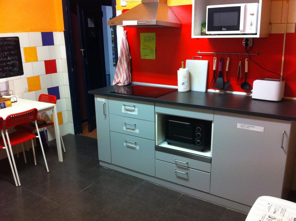 Hostel Hemingway Pamplona Ngoại thất bức ảnh