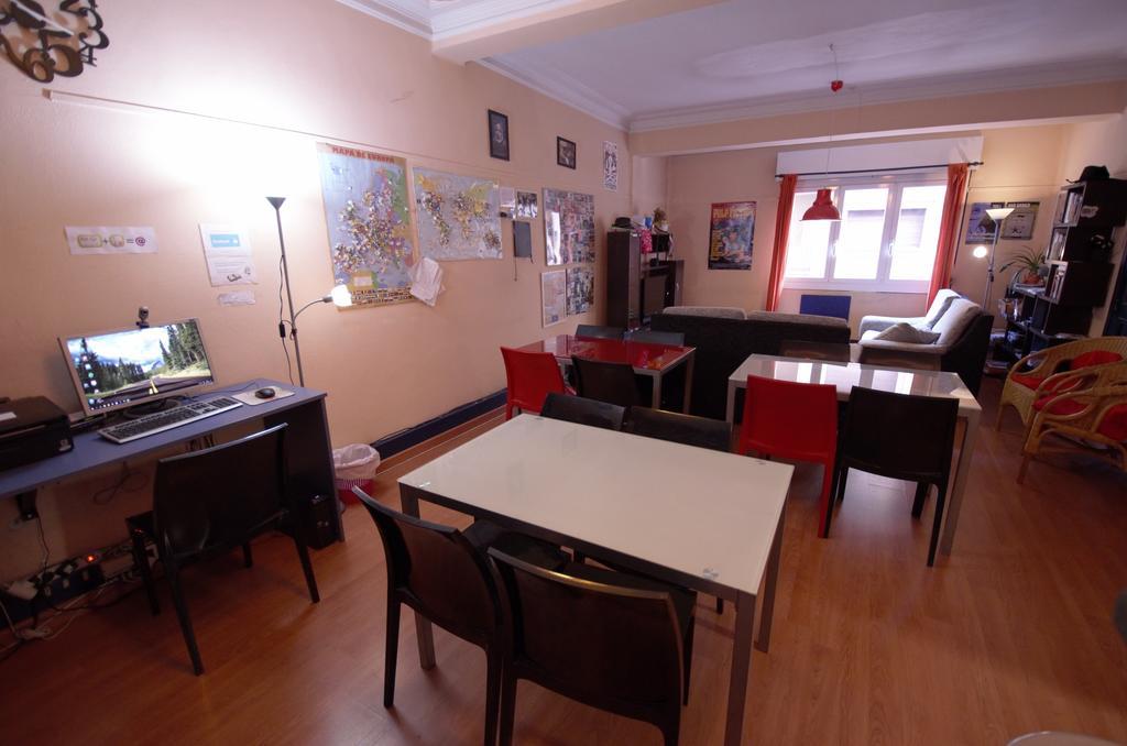 Hostel Hemingway Pamplona Ngoại thất bức ảnh