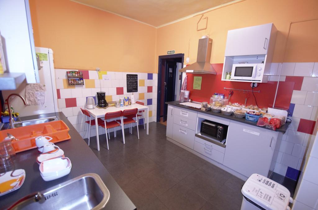 Hostel Hemingway Pamplona Ngoại thất bức ảnh