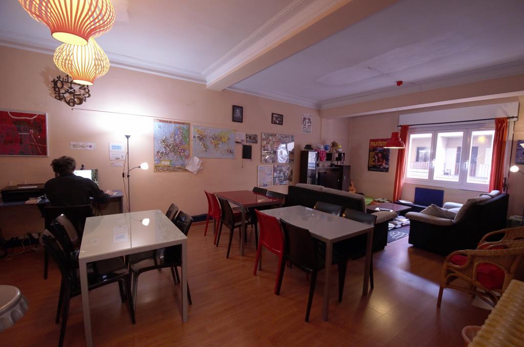 Hostel Hemingway Pamplona Ngoại thất bức ảnh
