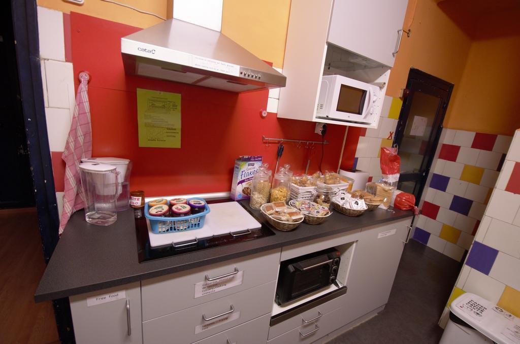 Hostel Hemingway Pamplona Ngoại thất bức ảnh